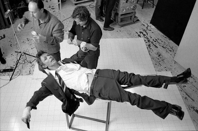 Lodger Set Build - 1979