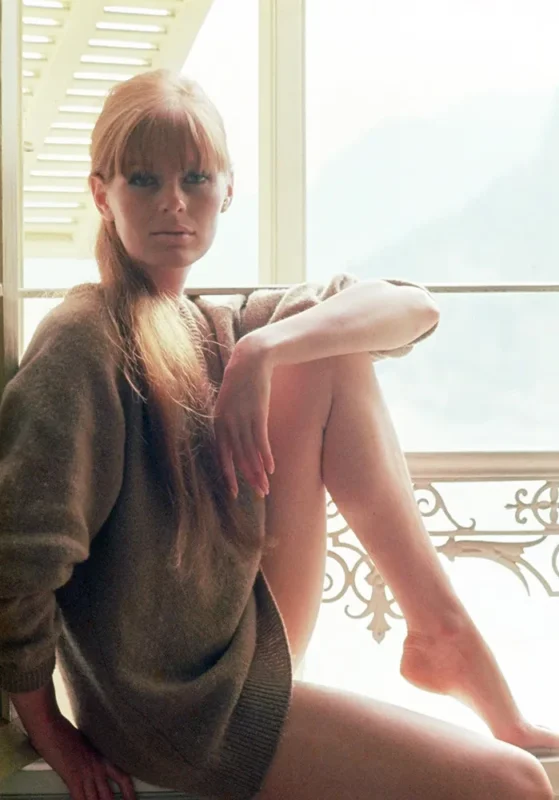 Pirelli Calendar 1965 - December